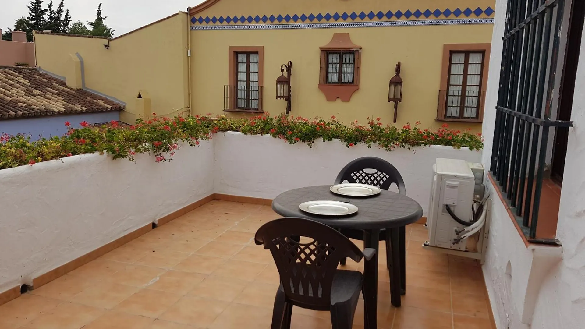 Cortijo De Cortes 埃斯特波纳